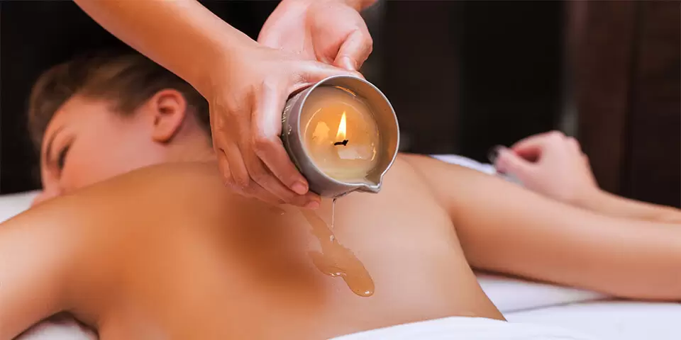 CANDLE MASSAGE